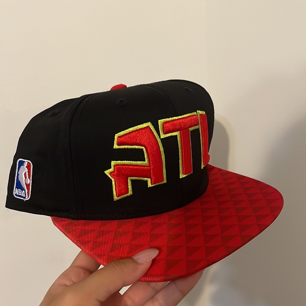 BNWT RARE ATL ADIDAS snapback - Picture 2 of 3